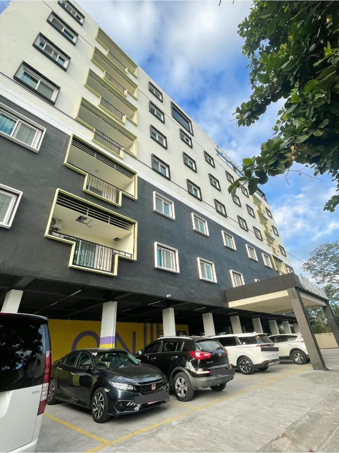 On Hotel Friendship Angeles Esterno foto
